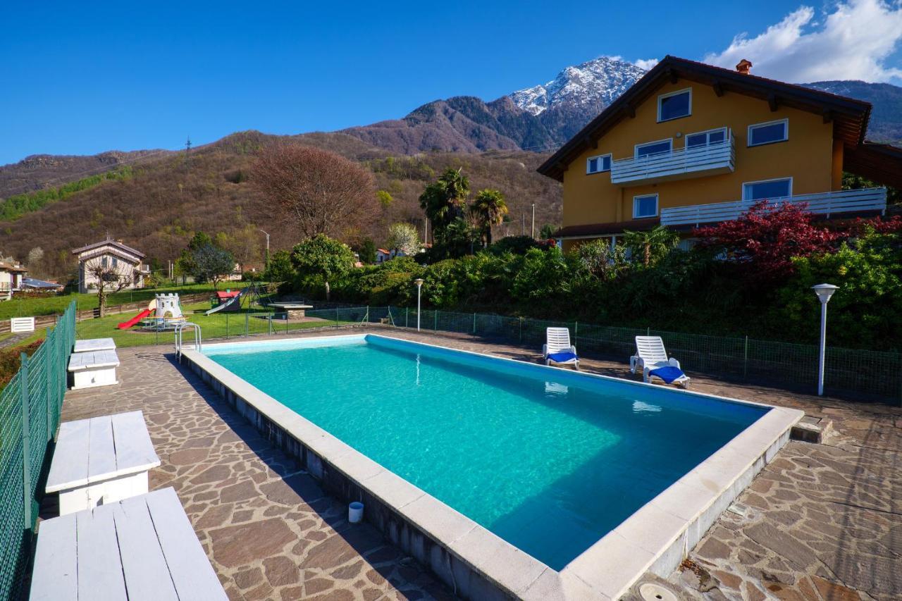 Appartamento Casa Del Sole 4 Colico Esterno foto